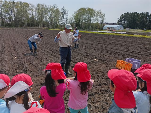 年長児　いもうえ遠足