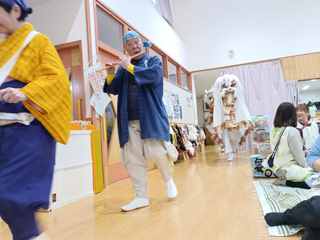 獅子舞がやってきた！（乱拍子）